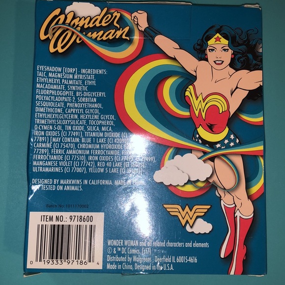 Wonder Woman An Eye For Justice Eyeshadow Palette - Picture 4 of 9